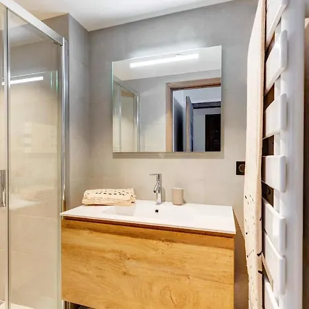 Apartment 4-room With Garden, Gym And Shared